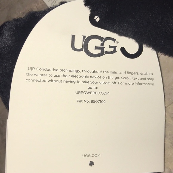 Last One!!!! Ugg Touch Screen Compatible Gloves - Picture 5 of 6